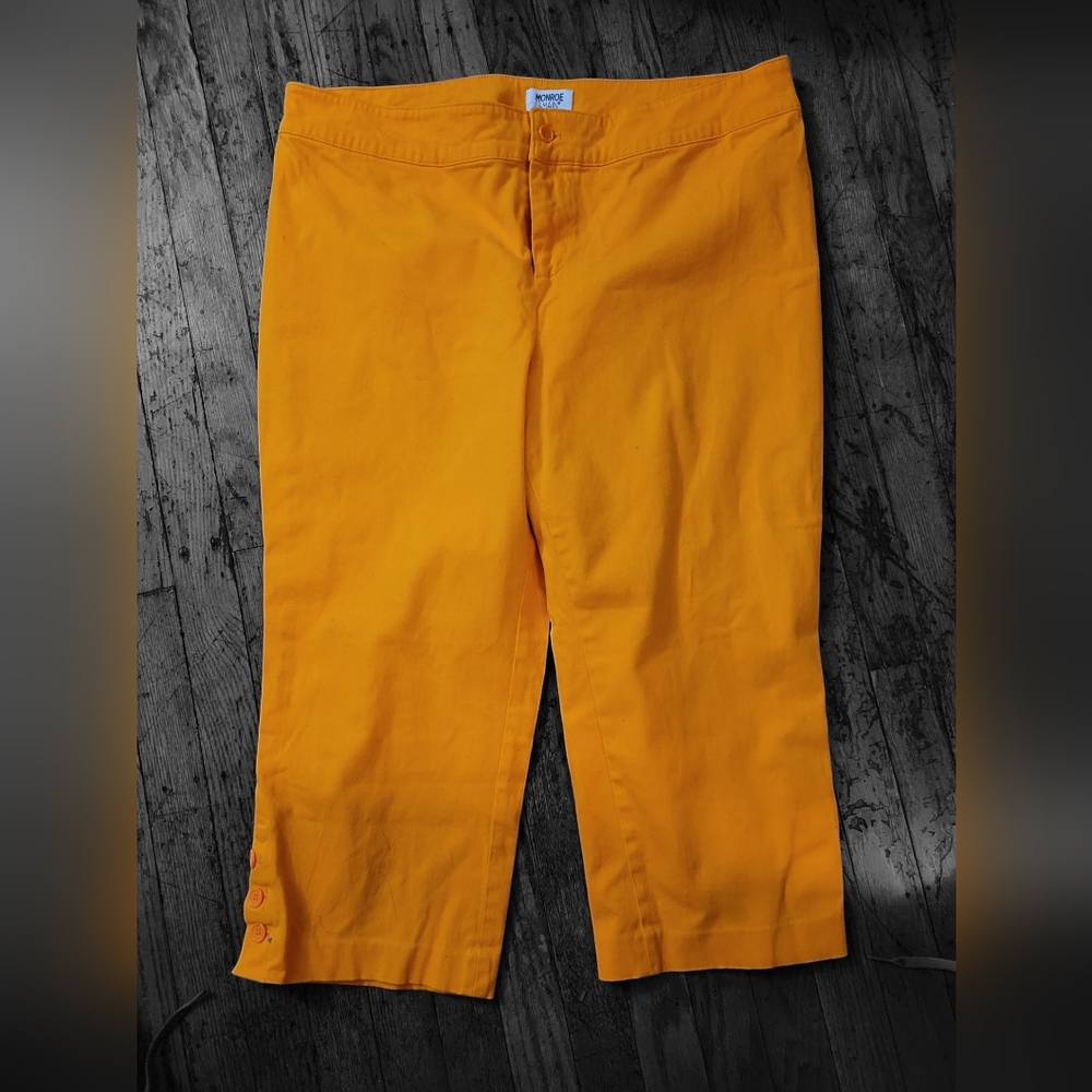 Monroe & Main Orange Capri Pants Women's Size 16w